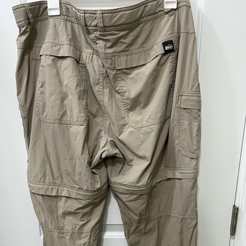 Women’s 16 Petite Sahara REI Pants